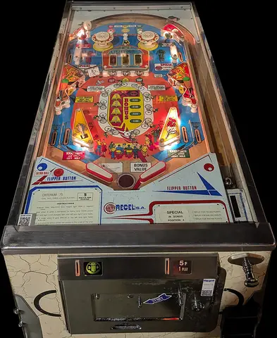 Criterium 75 playfield