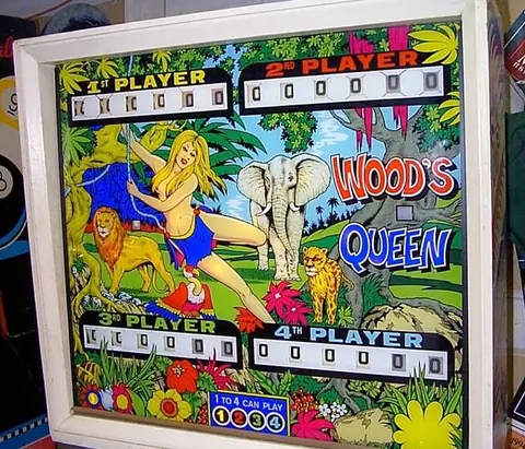 Wood's Queen (4P) backglass