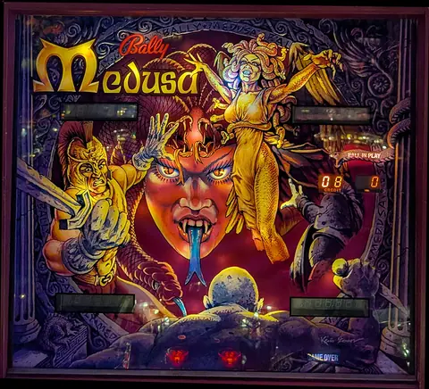 Medusa backglass