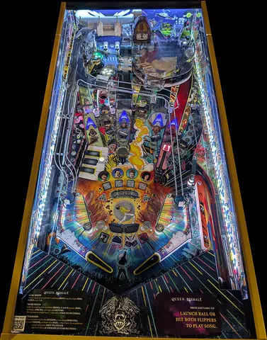 Queen playfield