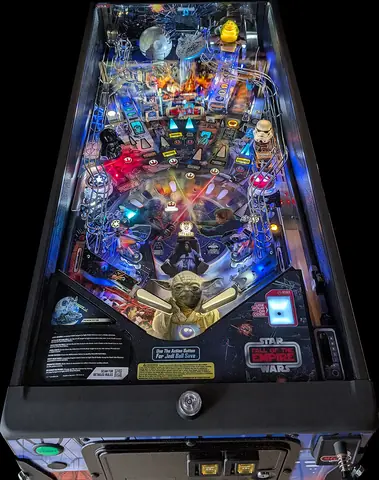 Star Wars: Fall of the Empire playfield
