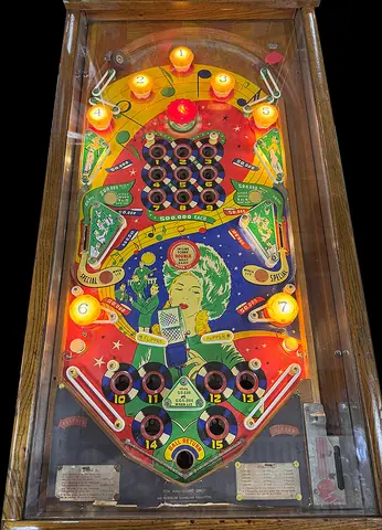 Disk Jockey playfield