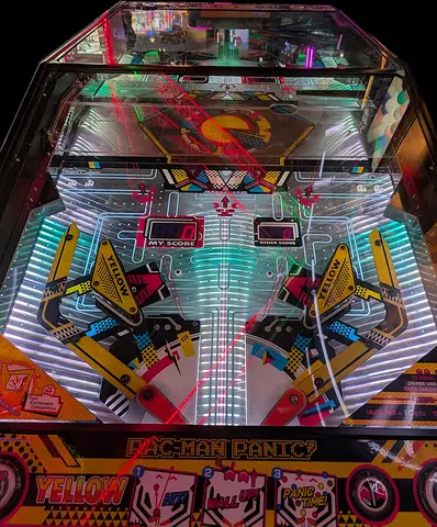 Super Panic Ball playfield