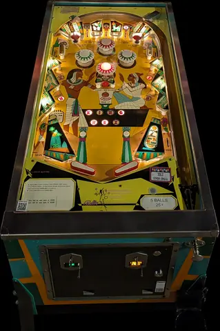 King Tut / King Rex playfield